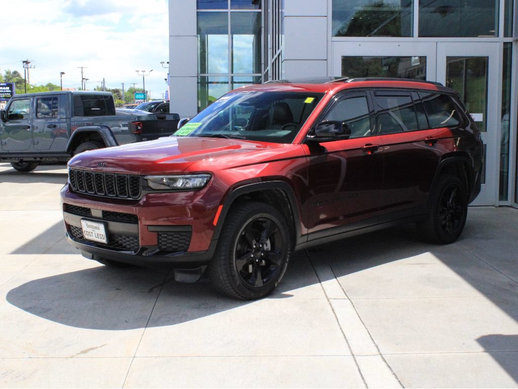Certified 2023 Jeep Grand Cherokee L Laredo AWD/4WD image 3