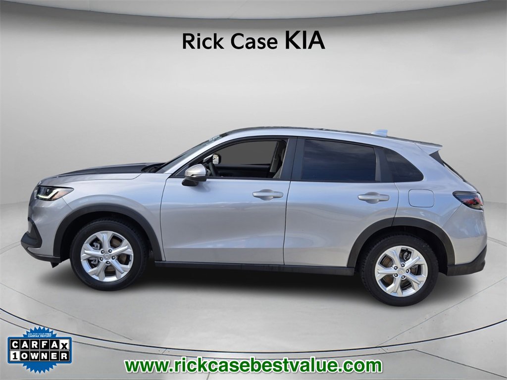 Used 2023 Honda HR-V LX image 3