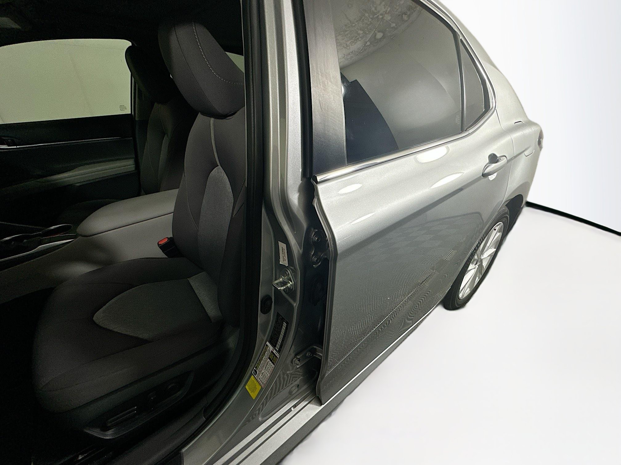 Used 2024 Toyota Camry LE w/ Convenience Package FWD image 12