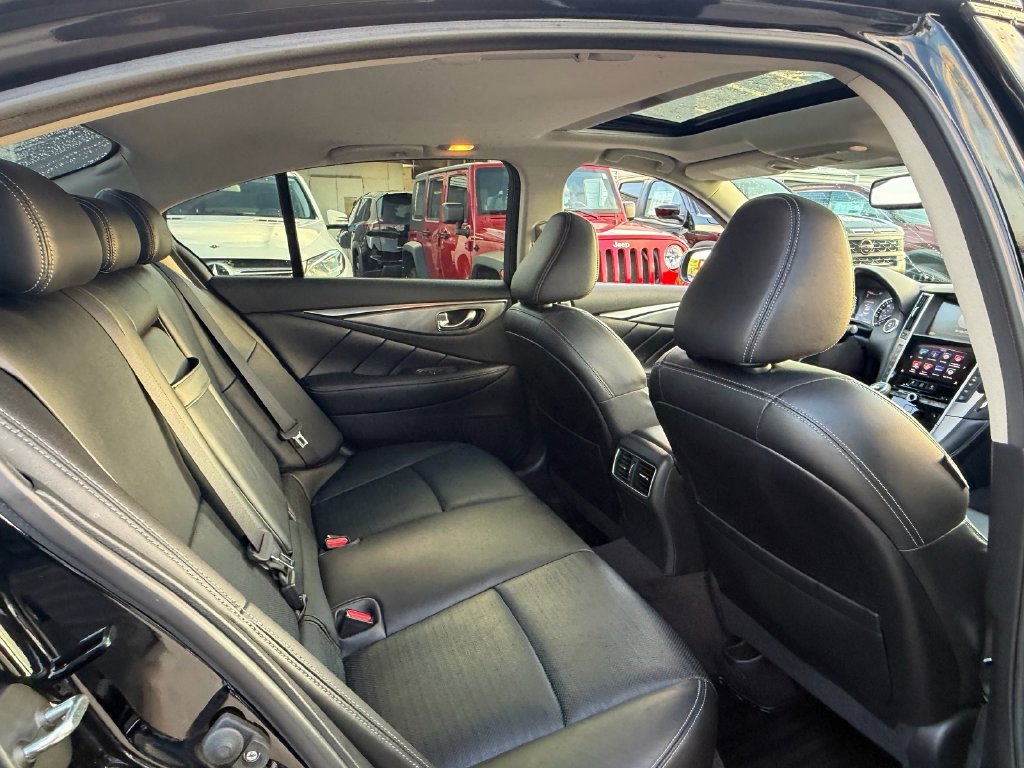 Used 2019 INFINITI Q50 Signature Edition w/ Cargo Package (L96) RWD image 16