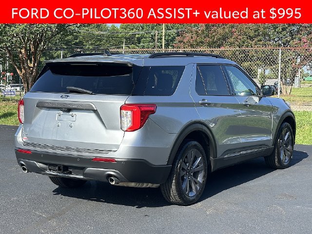 Used 2022 Ford Explorer XLT w/ Equipment Group 202A RWD image 8