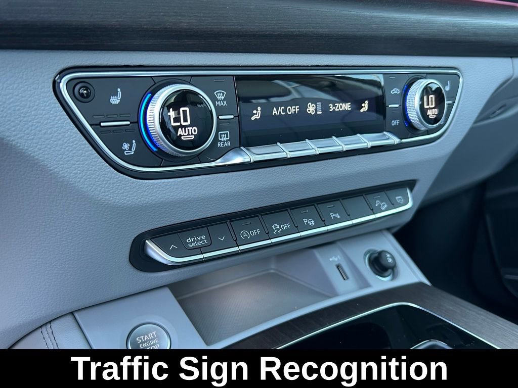 New 2025 Audi Q5 Prestige image 22