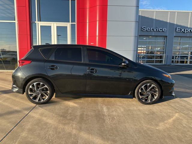 Used 2017 Toyota Corolla iM image 3