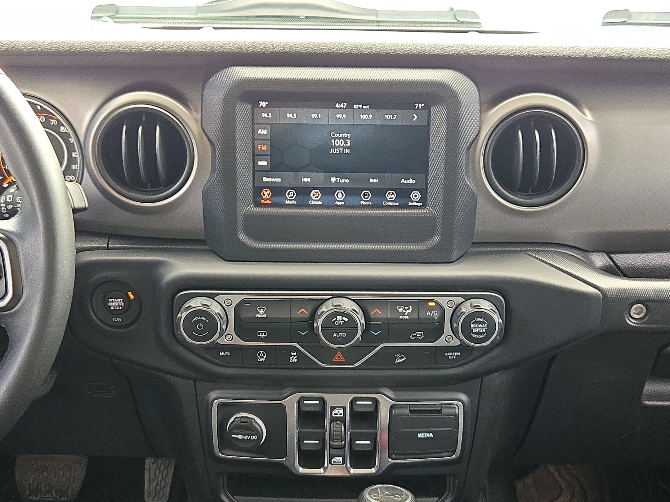 Used 2020 Jeep Wrangler Unlimited Sport AWD/4WD image 17