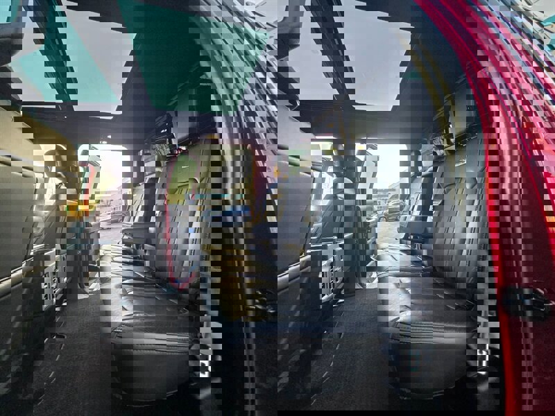 Used 2017 Ford F150 Platinum w/ Equipment Group 701A Luxury AWD/4WD image 15