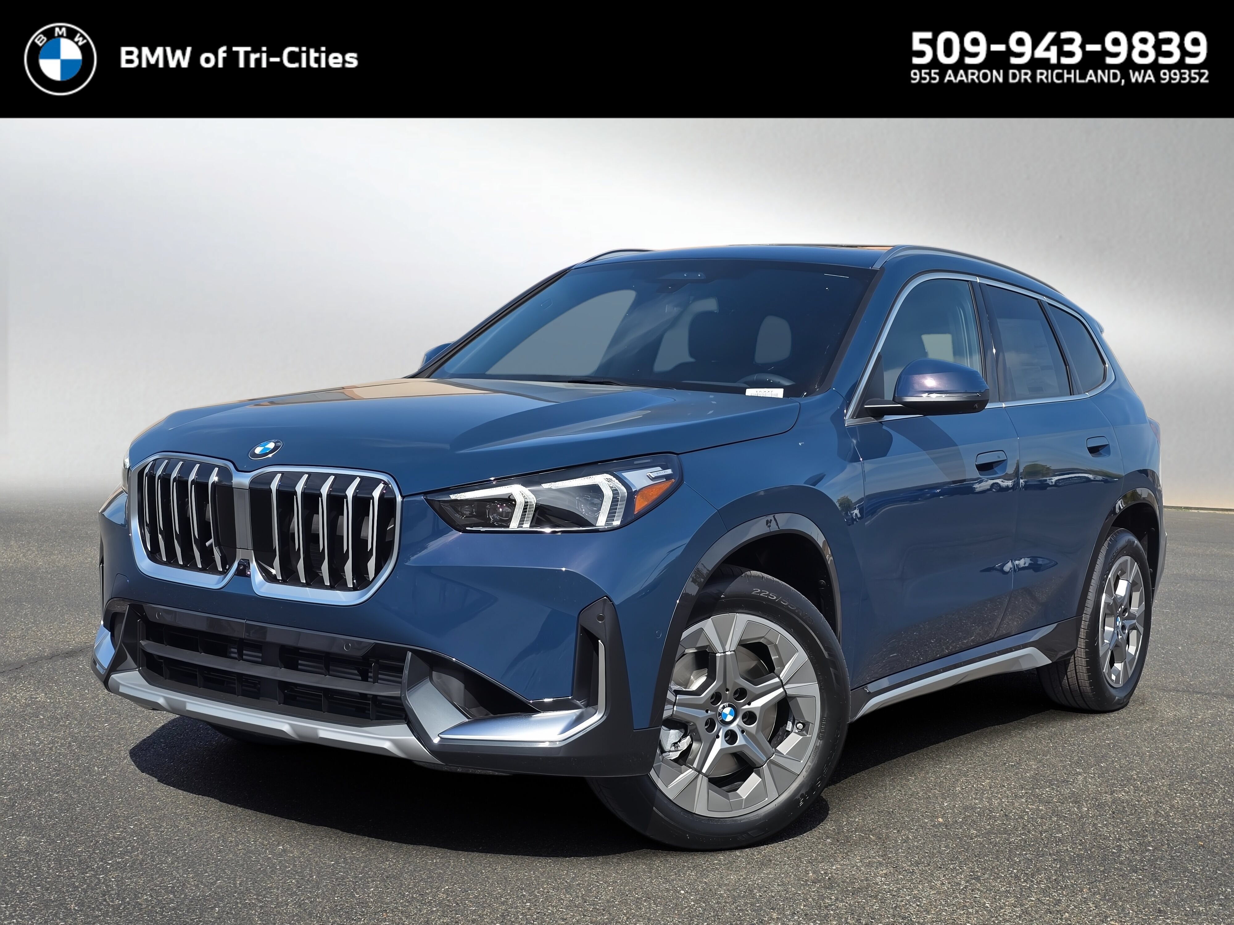 New 2026 BMW X1 xDrive28i w/ Technology Package AWD/4WD image 1