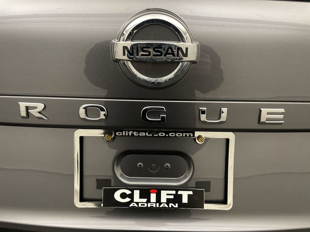 Used 2021 Nissan Rogue S image 24
