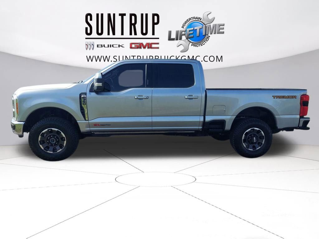 Used 2023 Ford F350 Lariat w/ Tremor Off-Road Package image 2