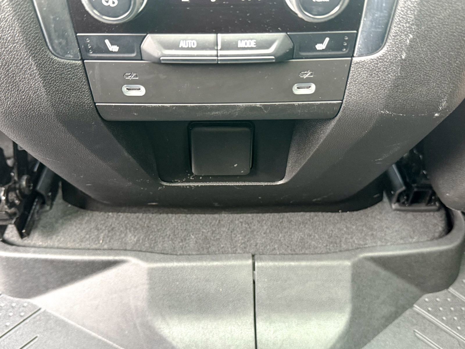 Certified 2022 Chevrolet Tahoe Premier AWD/4WD image 25