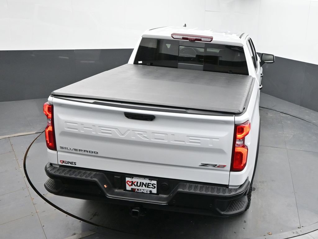 Used 2024 Chevrolet Silverado 1500 ZR2 w/ Technology Package image 20