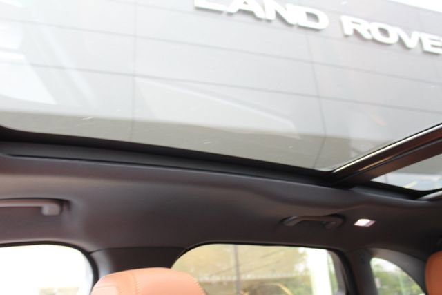 New 2026 Jaguar F-PACE R-Dynamic S image 20