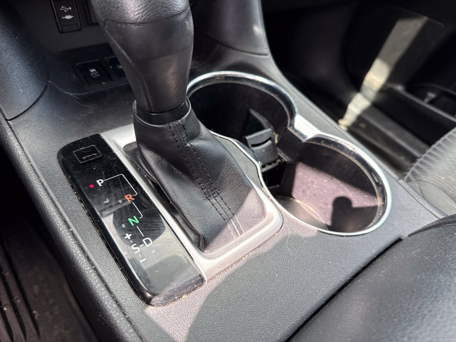 Used 2019 Toyota Highlander LE AWD/4WD image 32