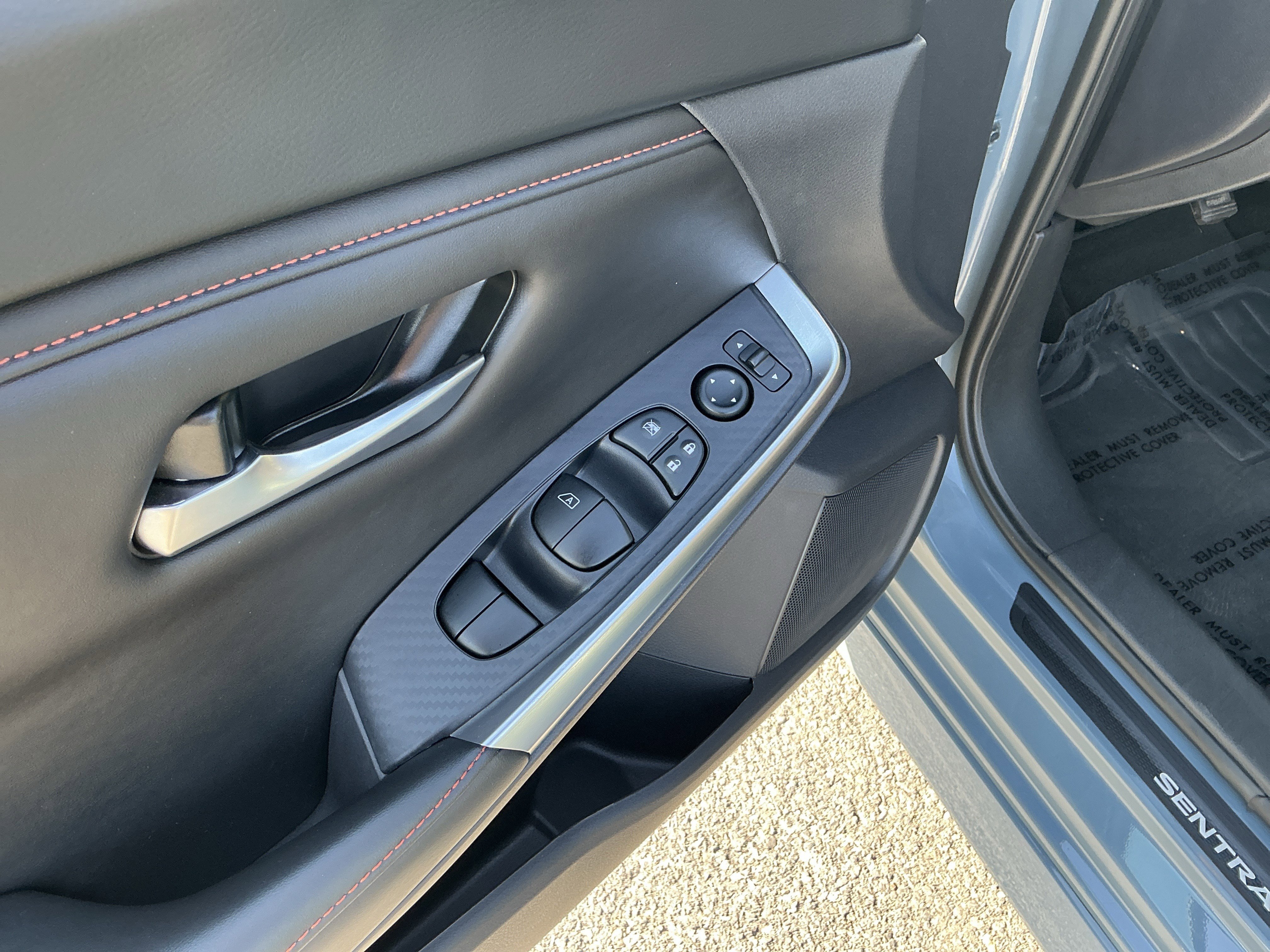 Used 2024 Nissan Sentra SR FWD image 19