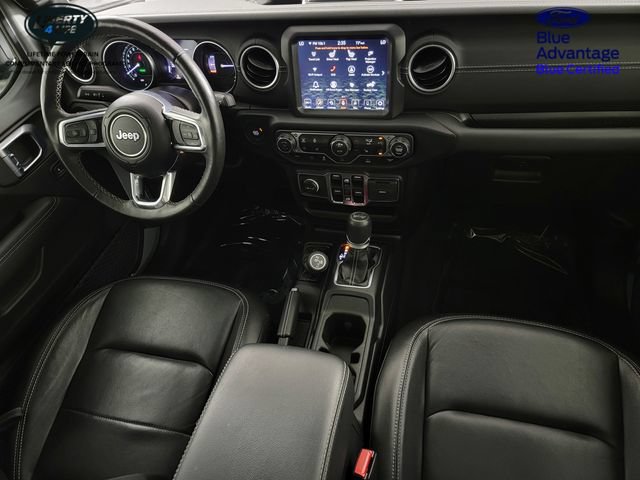 Used 2023 Jeep Wrangler Unlimited Sahara w/ Cold Weather Group AWD/4WD image 32