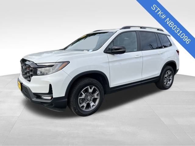Used 2022 Honda Passport TrailSport image 3