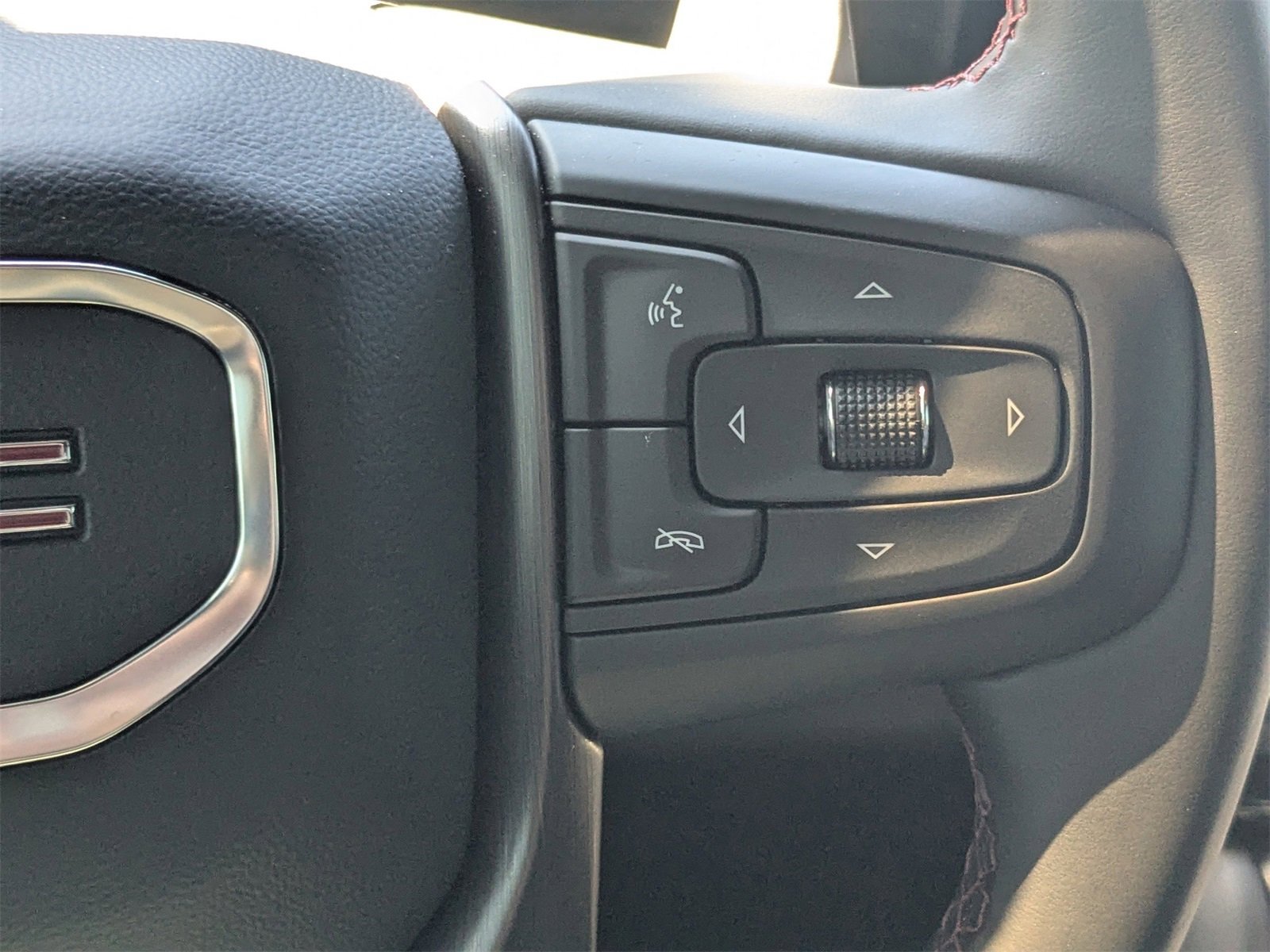 Used 2025 GMC Sierra 1500 AT4X image 30