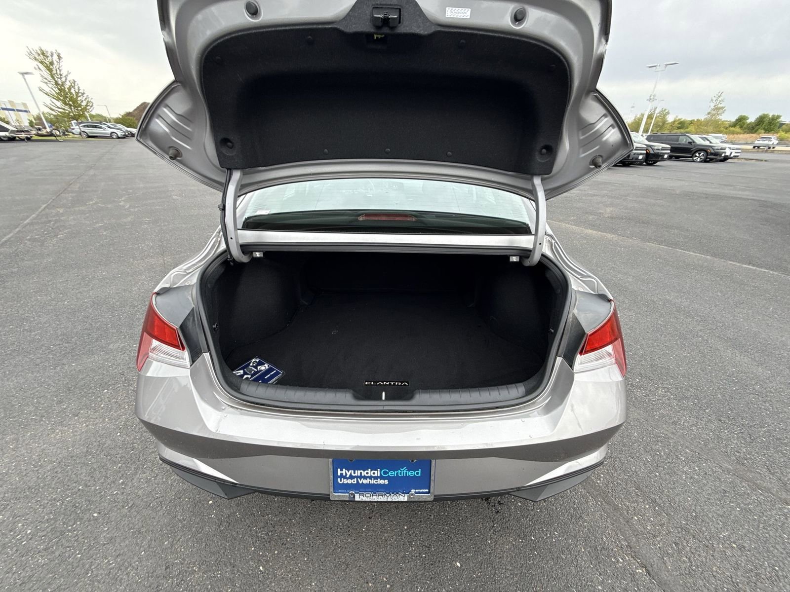 Certified 2023 Hyundai Elantra SEL FWD image 24