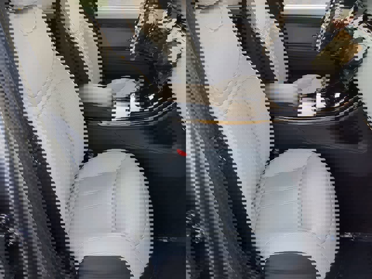 Used 2025 Land Rover Range Rover Sport Dynamic SE image 24