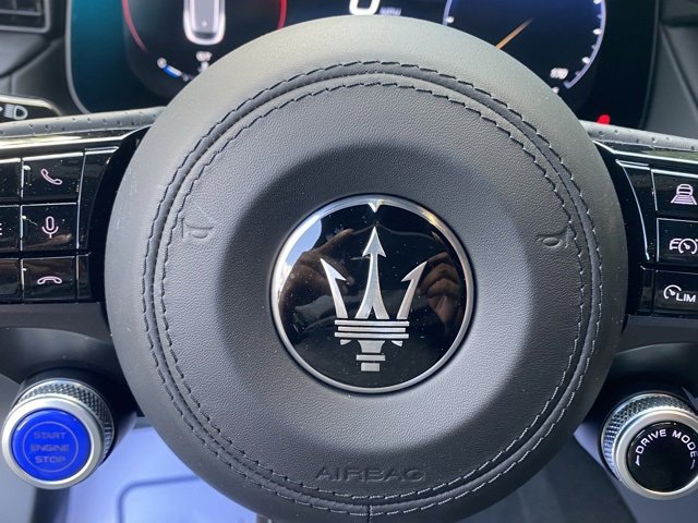 New 2024 Maserati Grecale GT image 25