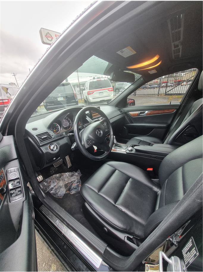 Used 2010 Mercedes-Benz C 300 4MATIC Sedan image 9