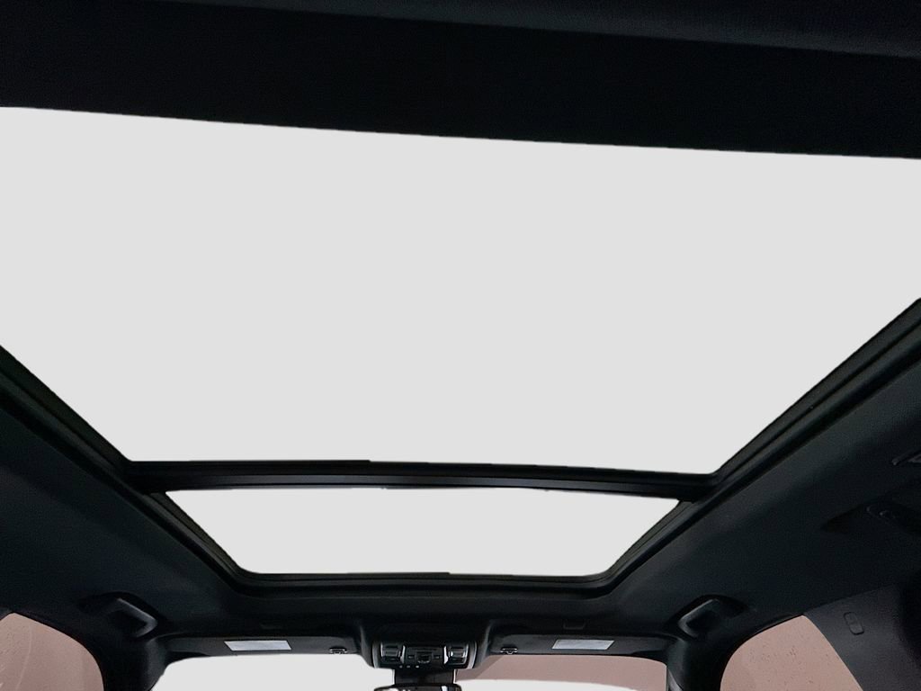 Used 2024 Chevrolet Tahoe LT w/ LT Signature Plus Package image 22