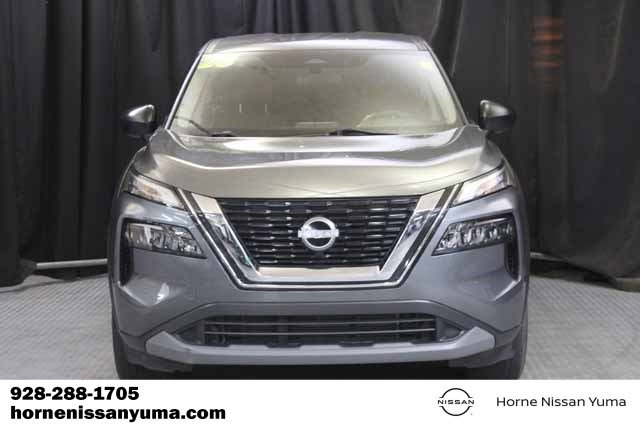 Used 2023 Nissan Rogue S image 2
