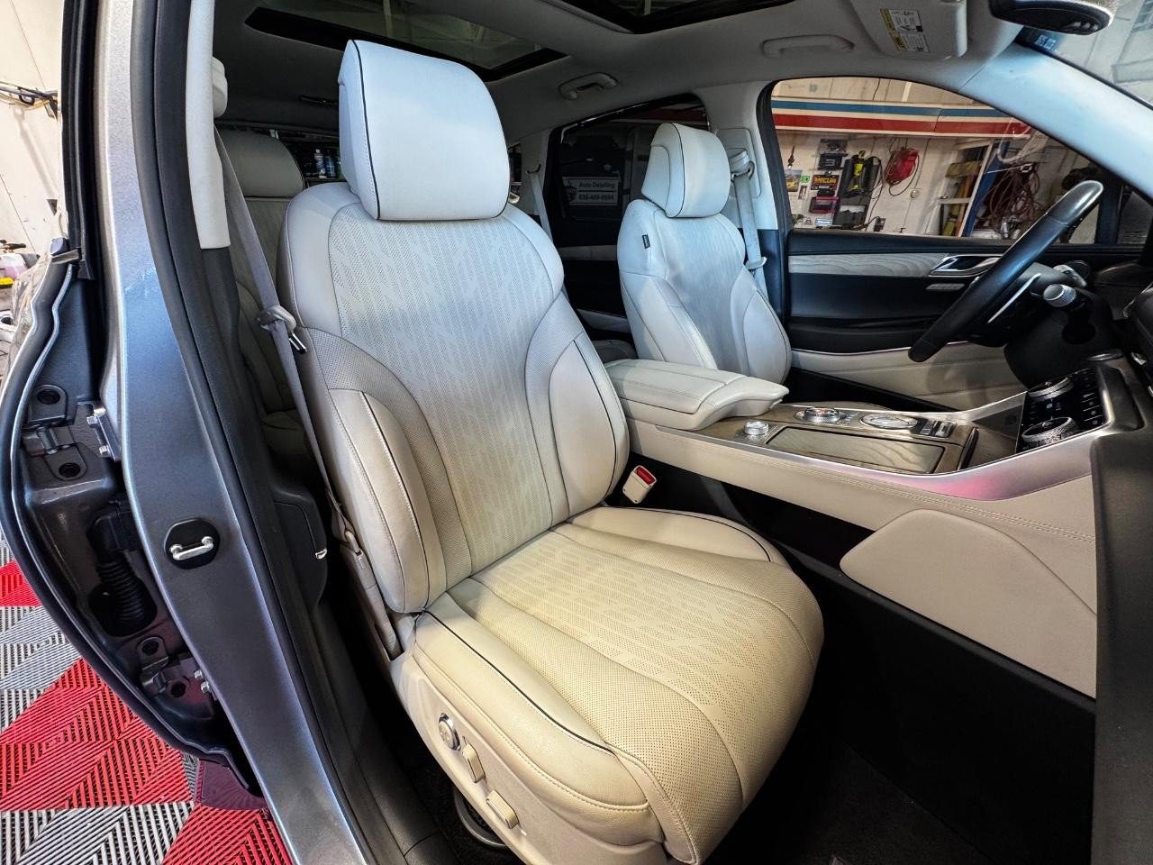 Used 2022 Genesis GV80 2.5T w/ Prestige Package 04 image 8