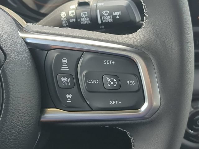 New 2026 Jeep Wrangler Unlimited Sahara AWD/4WD image 32