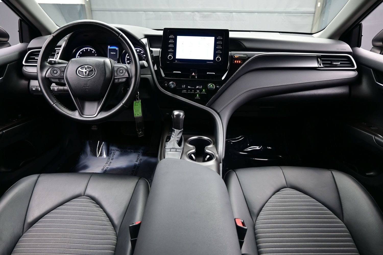 Used 2024 Toyota Camry SE FWD image 17
