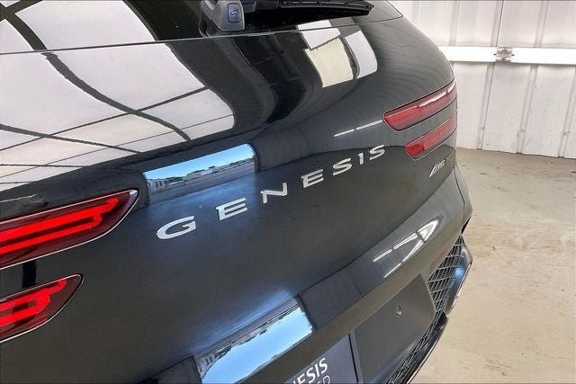 Used 2023 Genesis GV70 3.5T Sport w/ Sport Prestige Package AWD/4WD image 32