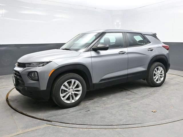 Used 2023 Chevrolet TrailBlazer LS AWD/4WD image 3