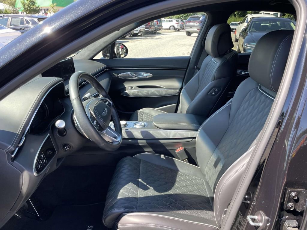 Certified 2024 Genesis GV70 3.5T Sport w/ Sport Advanced Package image 13