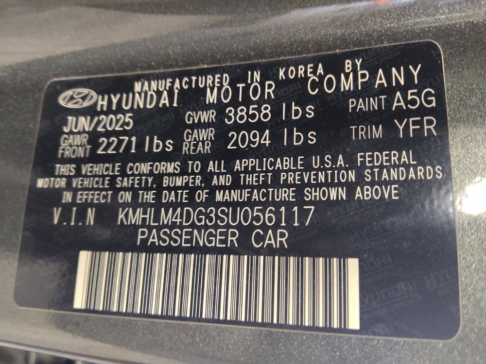 Used 2025 Hyundai Elantra Sport FWD image 33