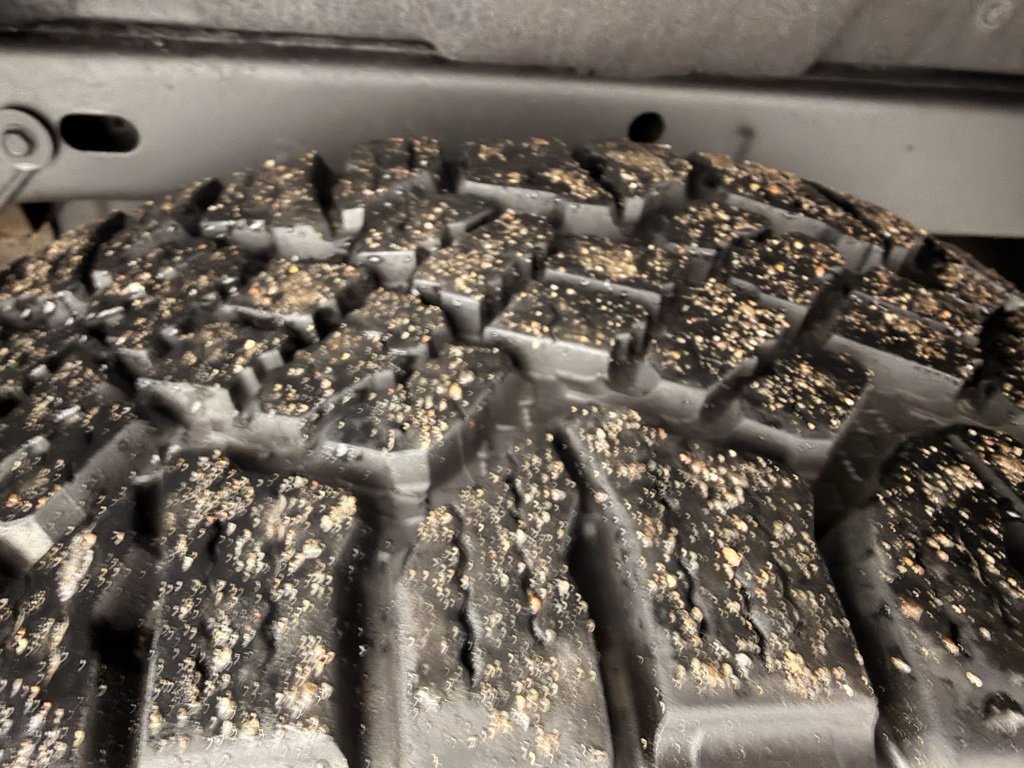 Used 2018 GMC Canyon SLT image 16