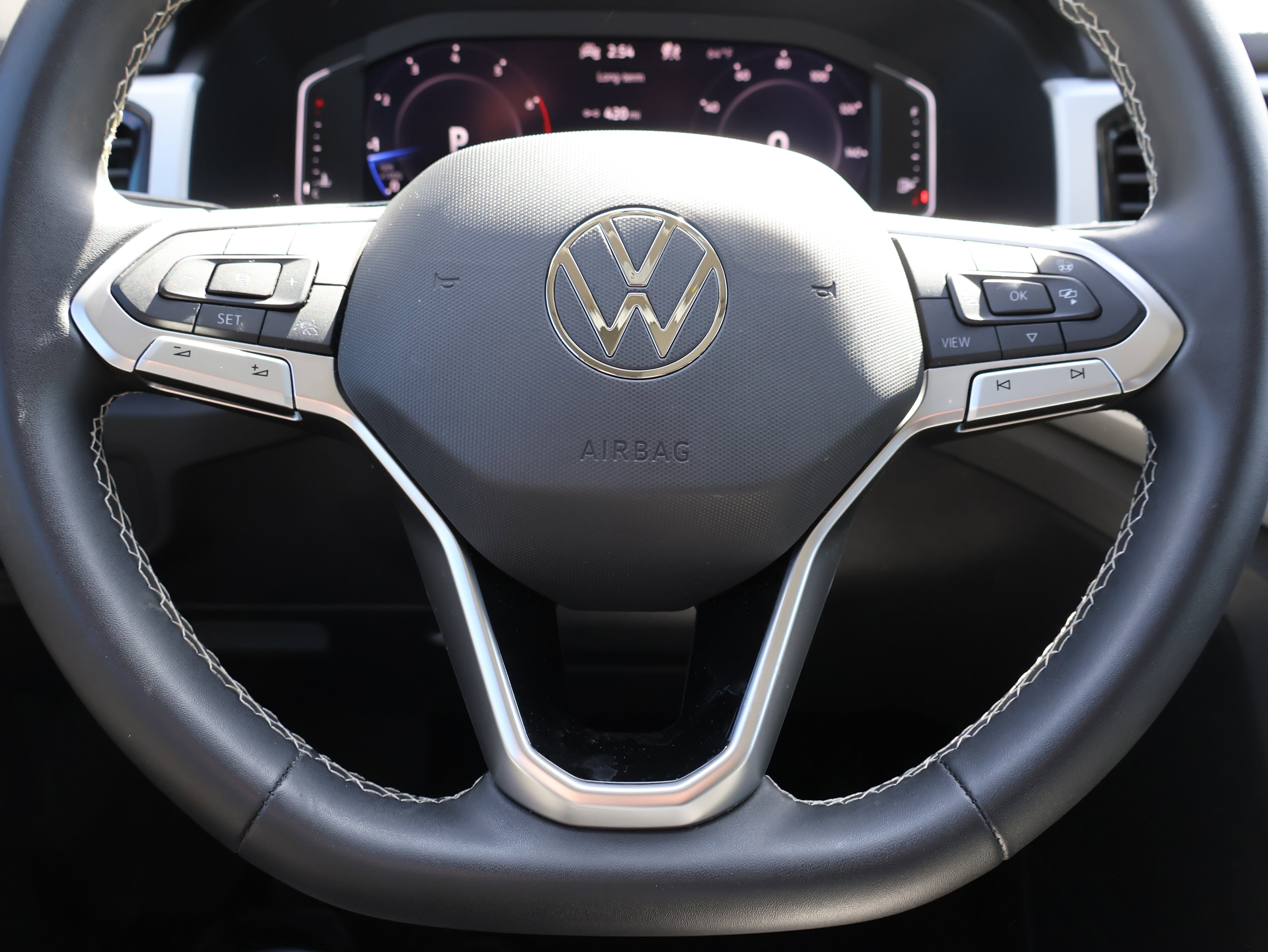 Used 2023 Volkswagen Atlas SEL image 29