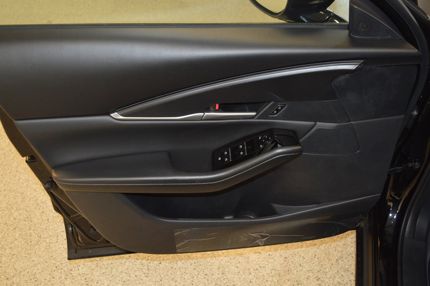 New 2025 MAZDA CX-30 AWD 2.5 S w/ Select Sport Pkg image 14