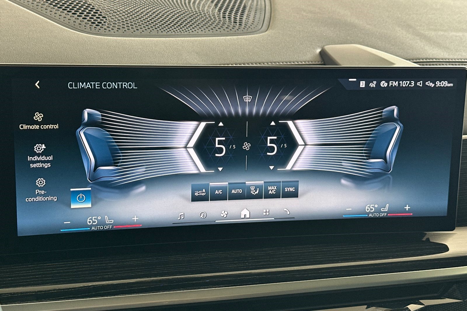 Used 2026 BMW X5 xDrive50e w/ M Sport Package AWD/4WD image 24