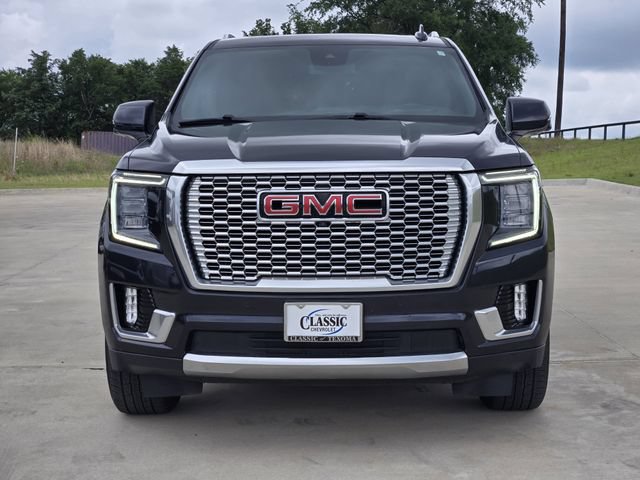 Used 2023 GMC Yukon XL Denali AWD/4WD image 3
