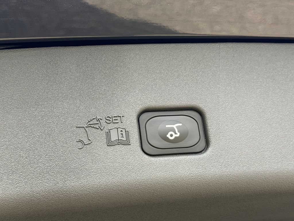 New 2026 Lincoln Nautilus Reserve w/ Jet Appearance Package AWD/4WD image 20