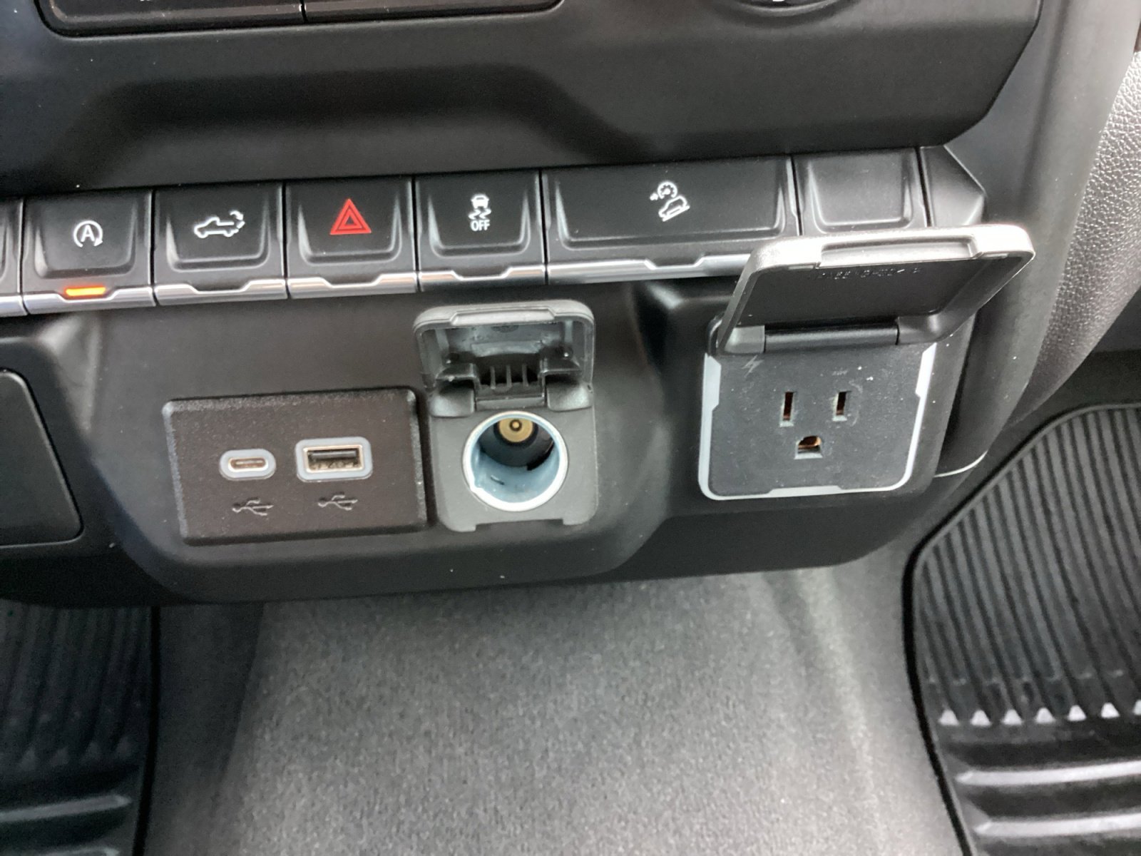 Used 2023 Chevrolet Silverado 1500 Custom Trail Boss image 22