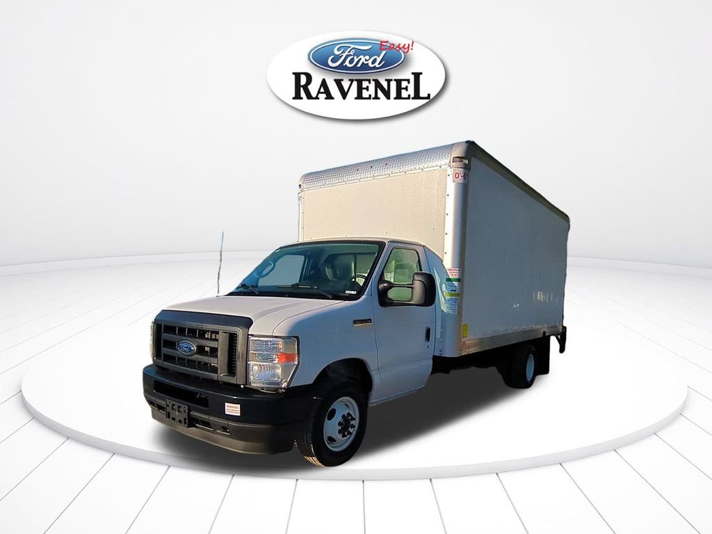Used 2024 Ford E-350 and Econoline 350 Super Duty w/ Power Windows & Locks Group RWD image 8