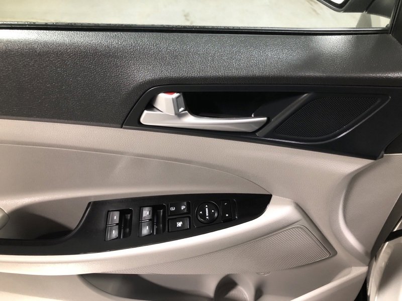 Used 2020 Hyundai Tucson SE image 19