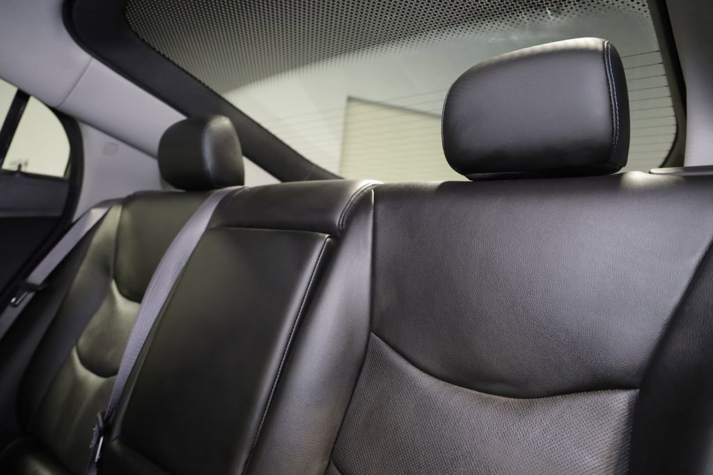 Used 2017 Chevrolet Volt Premier w/ Driver Confidence II Package image 19