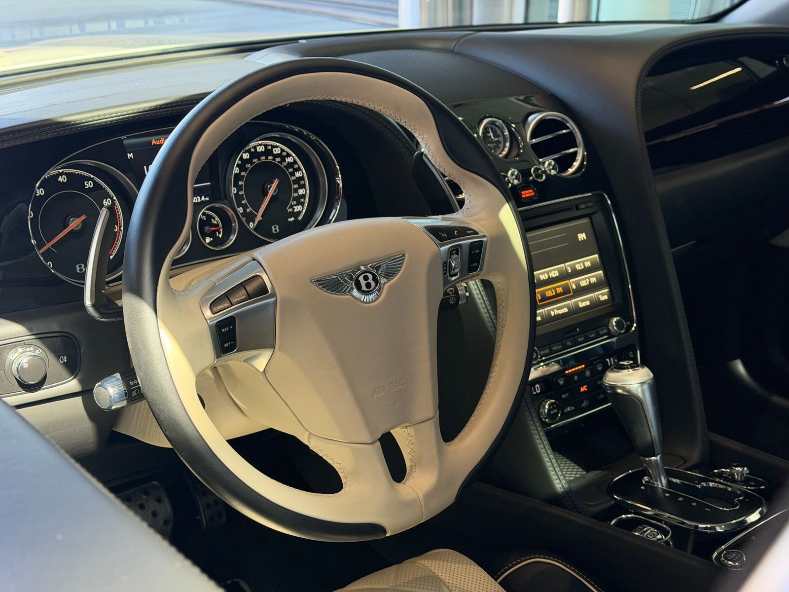 Certified 2018 Bentley Flying Spur S V8 AWD/4WD image 8