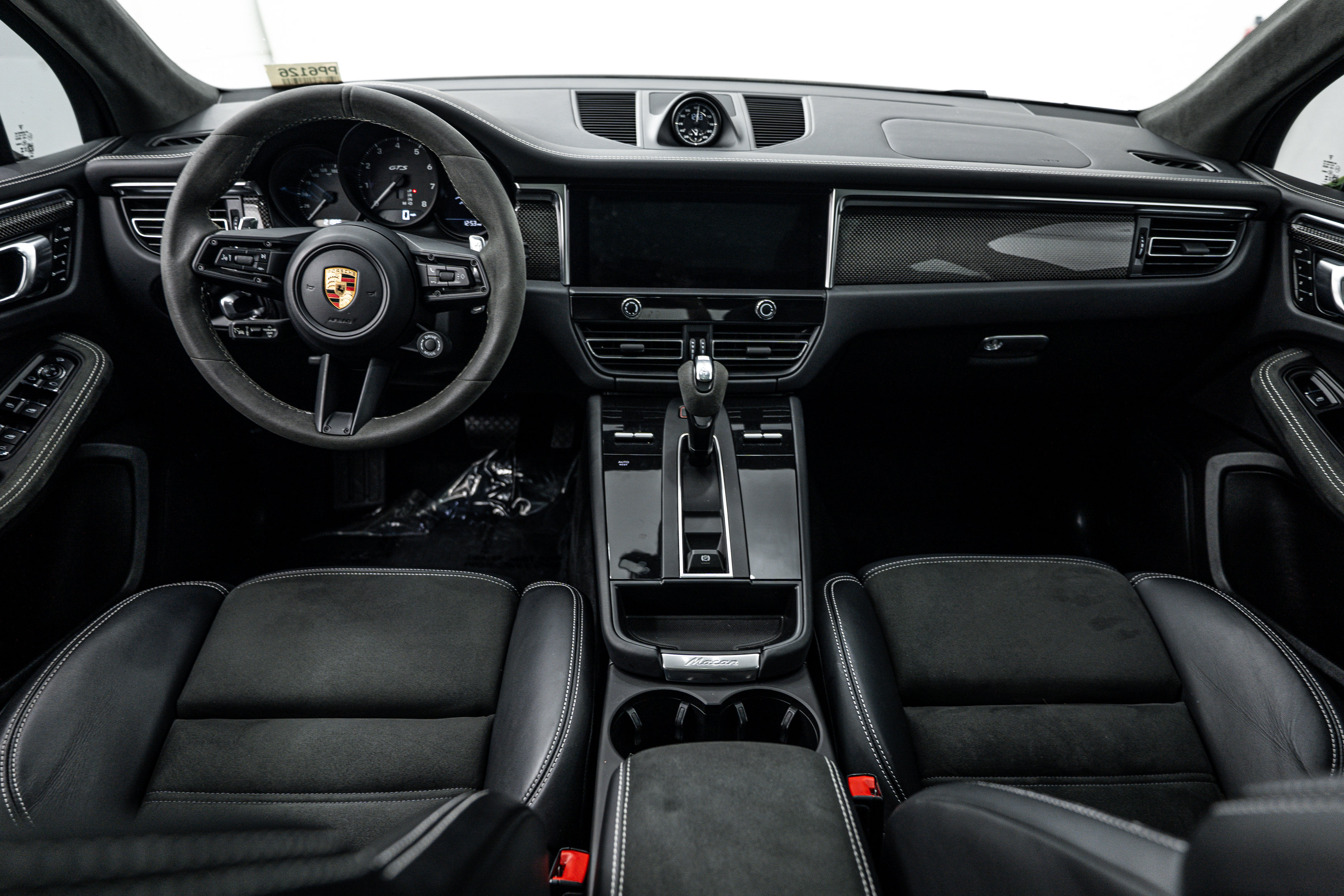 Certified 2024 Porsche Macan GTS AWD/4WD image 22