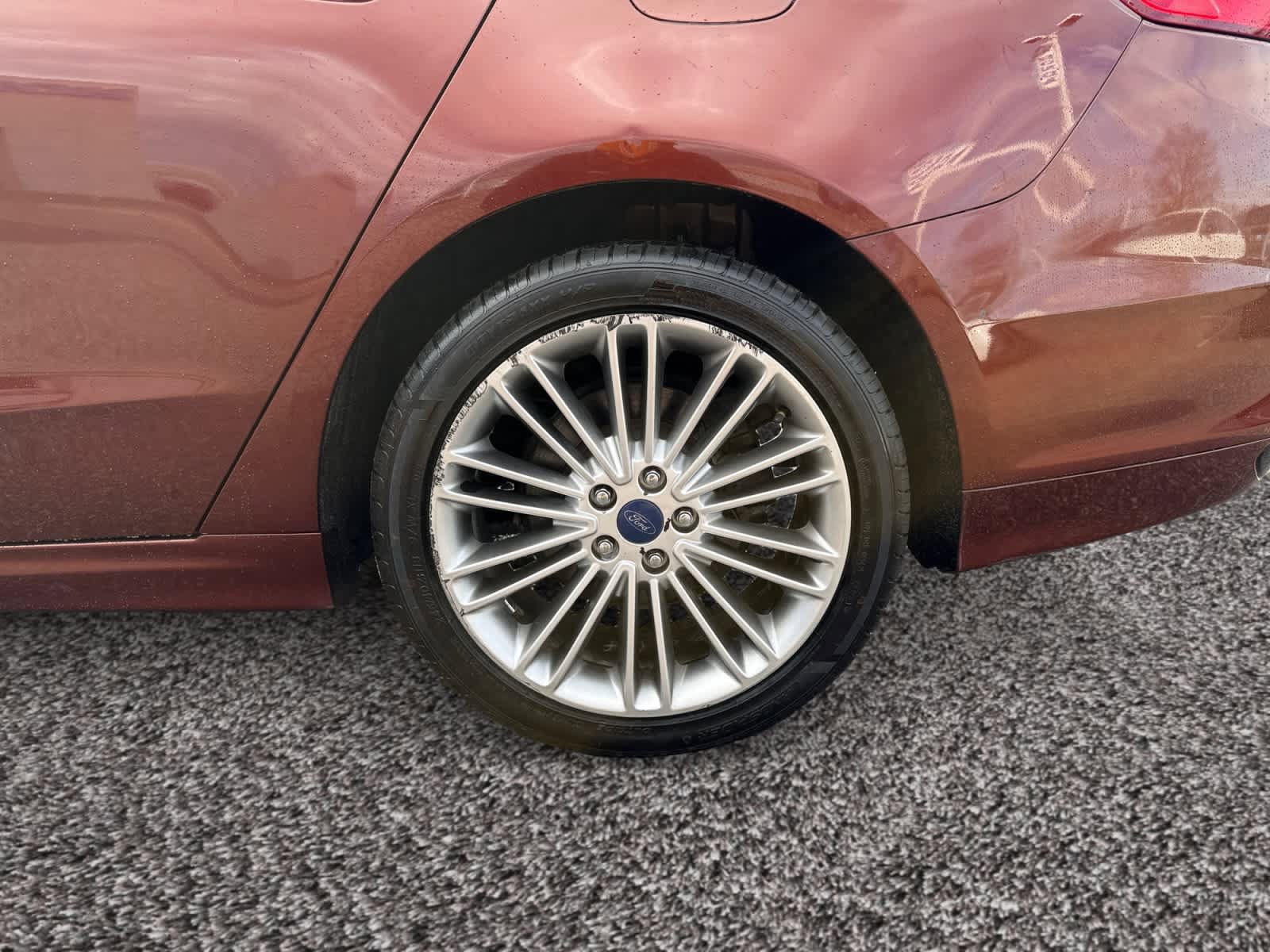 Used 2016 Ford Fusion SE w/ Equipment Group 202A FWD image 14