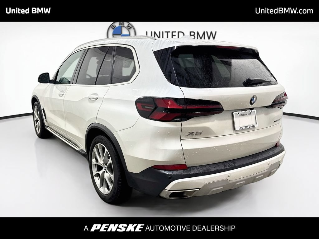 Used 2024 BMW X5 xDrive40i w/ Premium Package AWD/4WD image 7