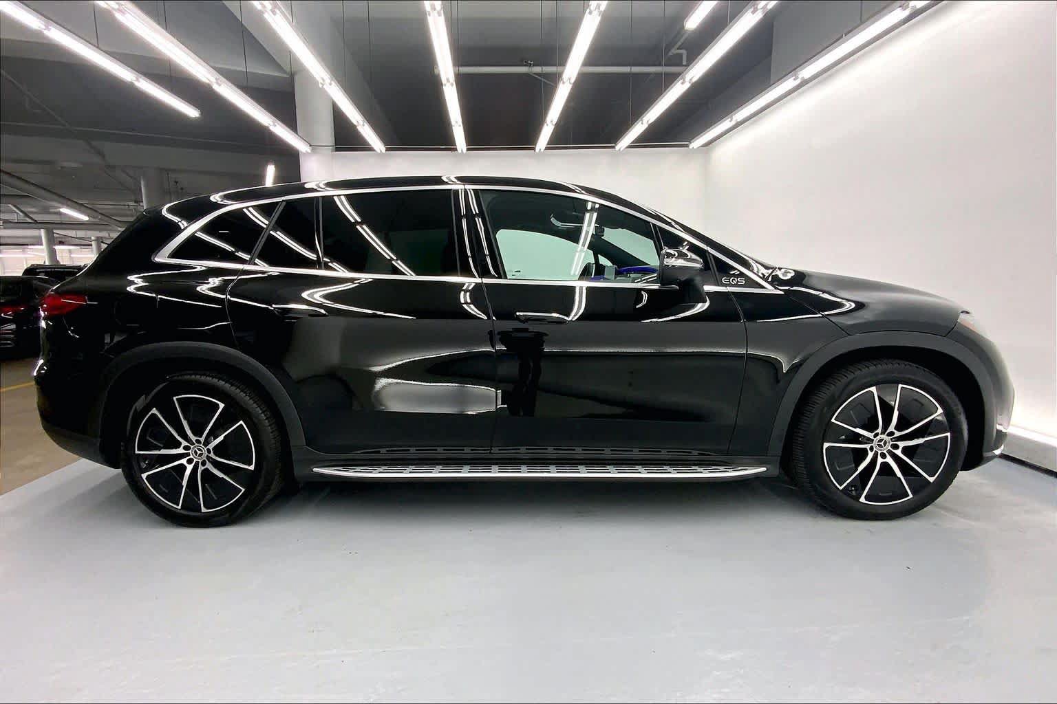 Certified 2023 Mercedes-Benz EQS 450+ SUV image 5