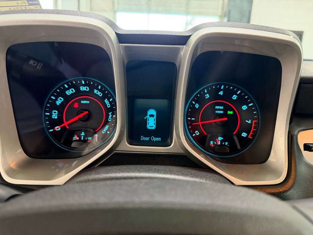 Used 2015 Chevrolet Camaro LT image 4