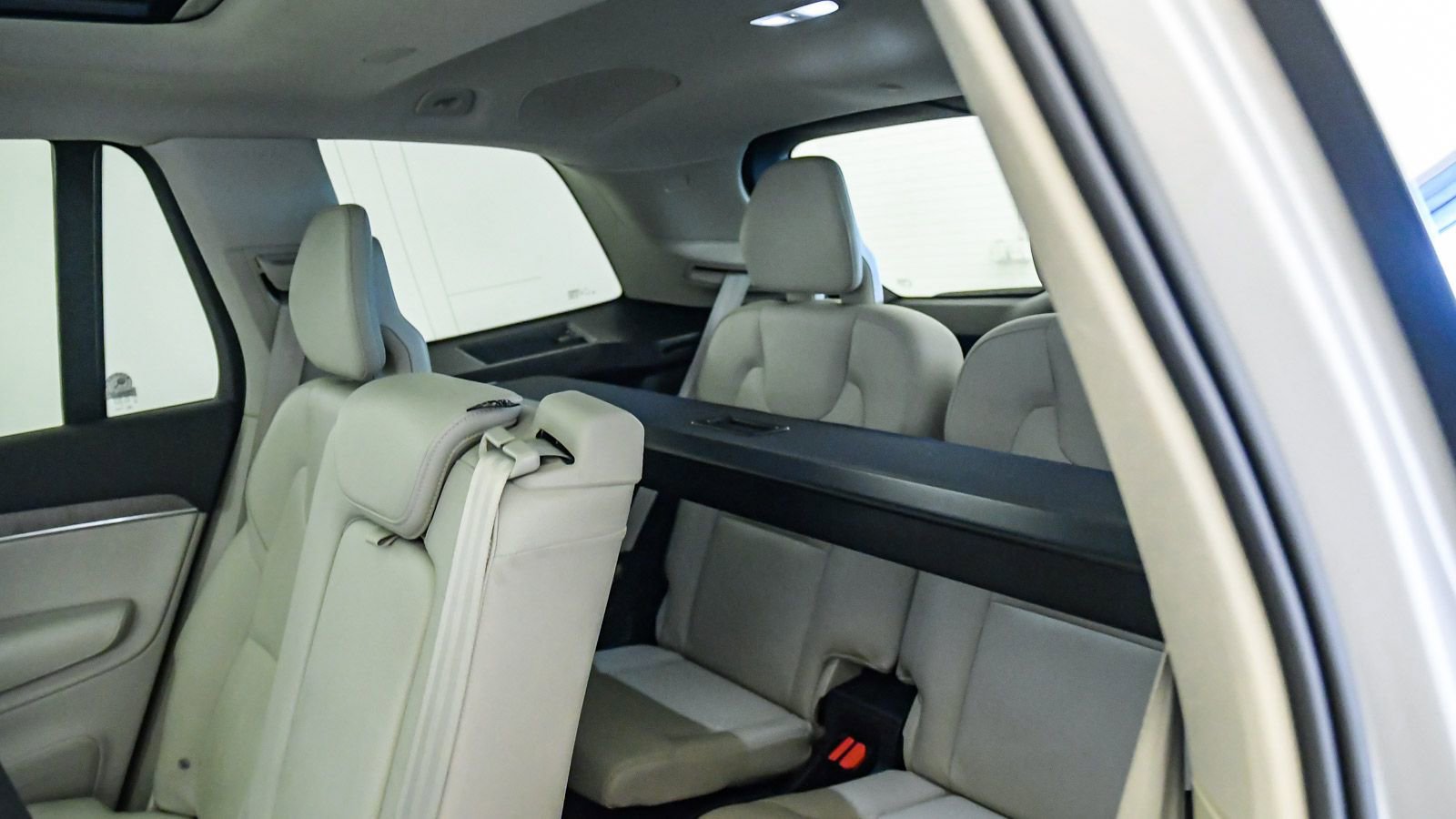 Used 2023 Volvo XC90 B6 Plus w/ Protection Package Premier image 20